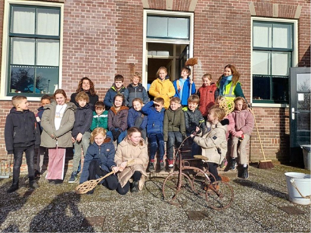Leerlingen Willibrordus leren over tuindersverleden